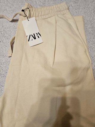 Pantalón jogger crudo