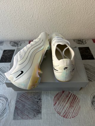 Nike botas de fútbol NUEVAS