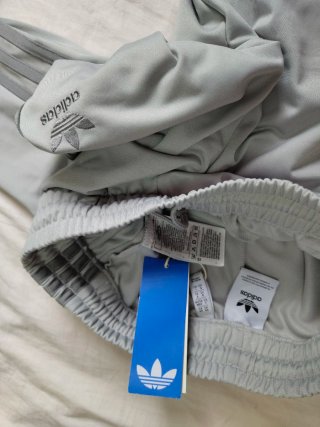 Pantalón Adidas Firebird JP2538 Gris Nuevo