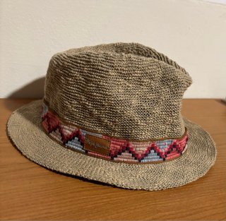 Sombrero Pepe Jeans niña beige y rosa