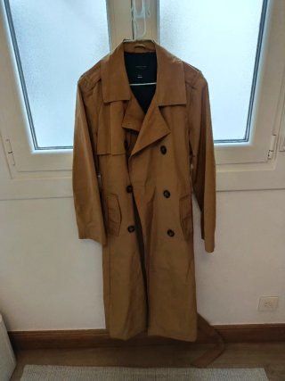 Gabardina mujer color mostaza