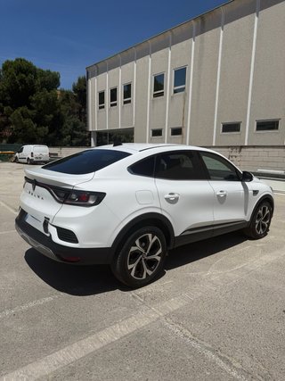 Renault Arkana 1.6 E-Tech Full Hybrid (2024) – Eti