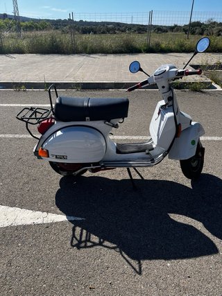 Vespa Iris 200 Blanca