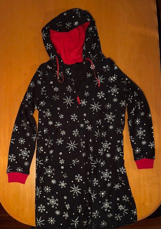 Mono pijama con capucha y estampado de copos de ni