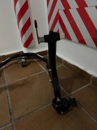Caballete moto trasero con ruedas