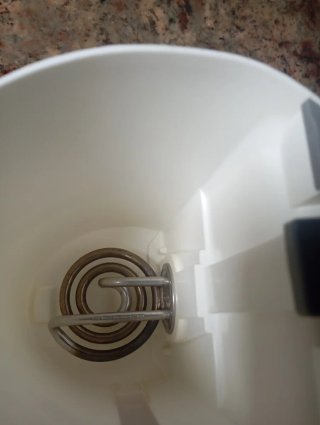 Hervidor de agua 1.7L blanco y gris
