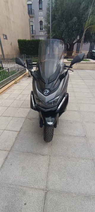 Maxi Scooter Gris