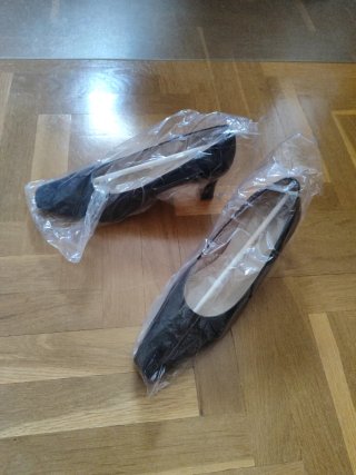 Tacones de piel negros Talla 39