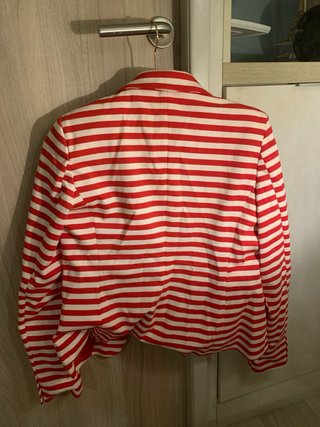 Blazer Esmara Rayas Rojas y Blancas