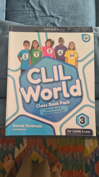 CLIL World Social Sciences 3. Class book (Casti...