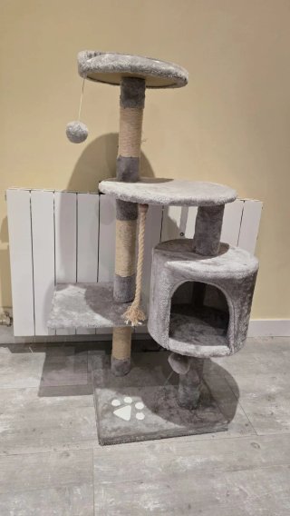 Rascador para gatos de tela y sisal