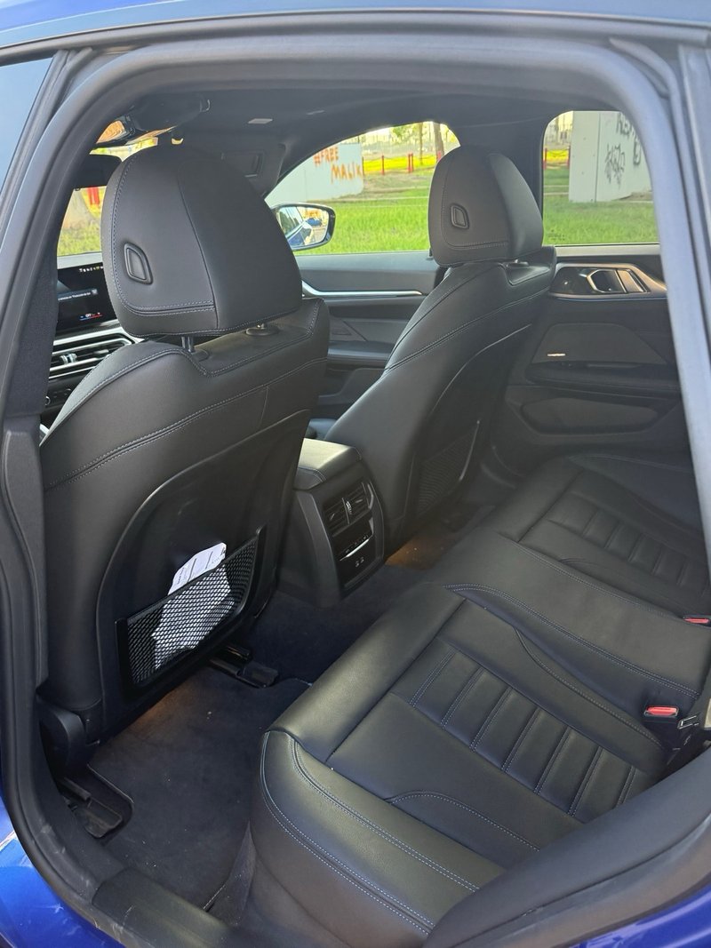 BMW i4 2022, foto 10