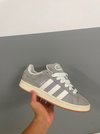 Adidas Campus Grises y Blancas
