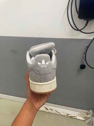 Adidas Campus Grises y Blancas