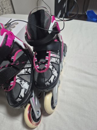 Patines en línea infantiles rosas sin estrenar