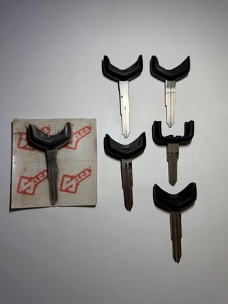 Lote llaves de coche virgenes