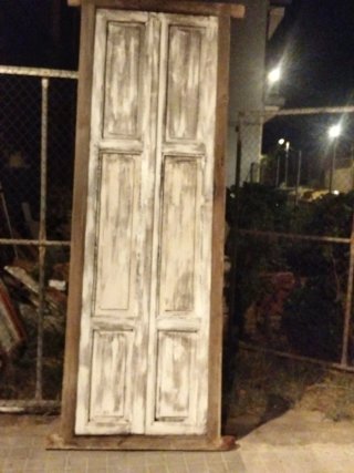 Puerta balconera de madera