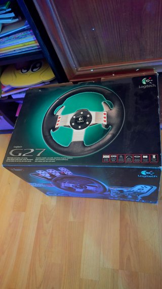 Logitech G27 acabado carbono