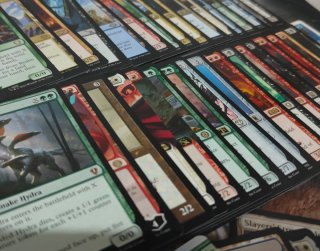 Lotto di 50 rare e mitiche carte MTG Magic the Gathering