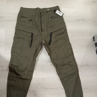 Pantalón Cargo G Star. T. 31. Nuevo