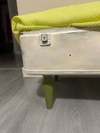 Cama para mascotas estilo maleta vintage