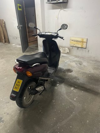 Yamaha Neo's Scooter Granate