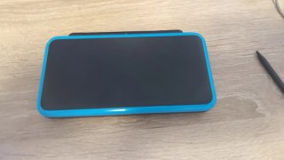 Pack Nintendo 2DS XL con funda y juegos
