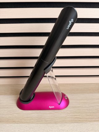 Plancha Dyson Corrale Negra y Rosa