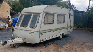 Caravana menos de 750kg con documentación