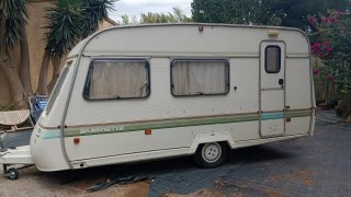 Caravana menos de 750kg con documentación