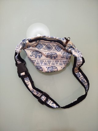 Riñonera ajustable de estampado étnico