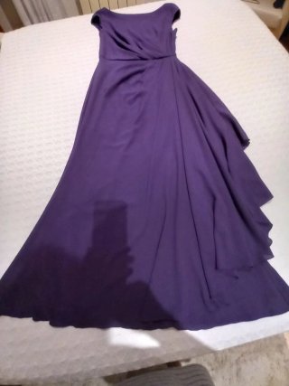Vestido largo morado para boda