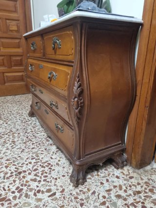 Cómoda clásica madera mármol