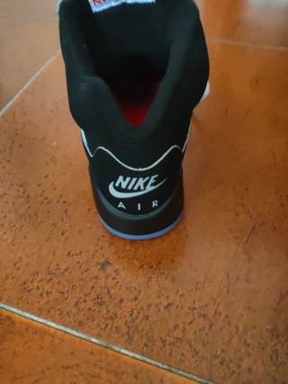 Jordan 5 Metallic Black