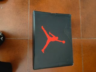 Jordan 5 Metallic Black