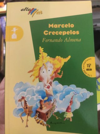 Marcelo crecepelos / Hair Grows (Spanish Edition)