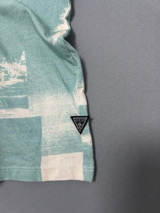 Camiseta Guess Estampada Palmeras Talla L