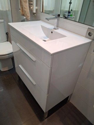 Mueble de baño moderno blanco