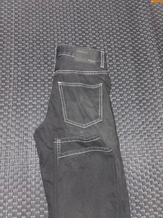 Pantalón vaquero Bershka negro hombre