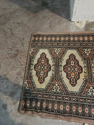 Alfombra pasillera larga estilo persa