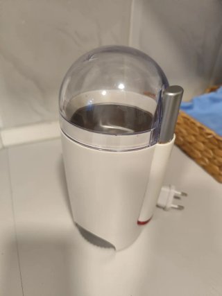 Molinillo de café blanco