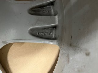 Llanta Audi A3 8L 6K0601025B