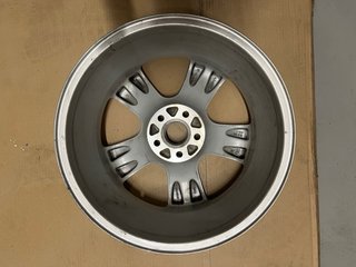 Llanta Audi A3 8L 6K0601025B