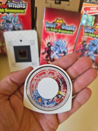Cofanetto Invizimals: Le Tribù Scomparse PSP