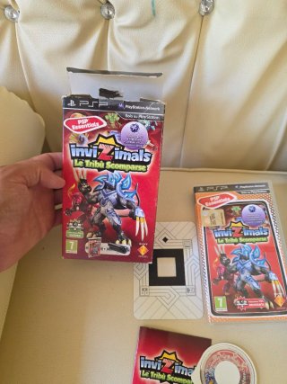 Cofanetto Invizimals: Le Tribù Scomparse PSP