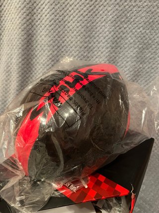 Casco Spiuk Negro y Rojo