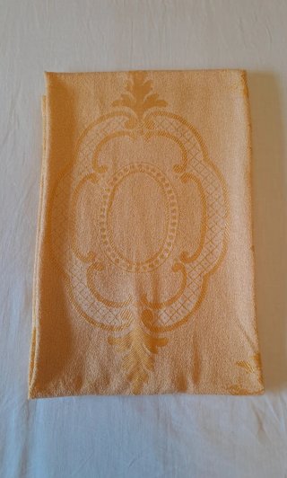Toalla decorativa naranja