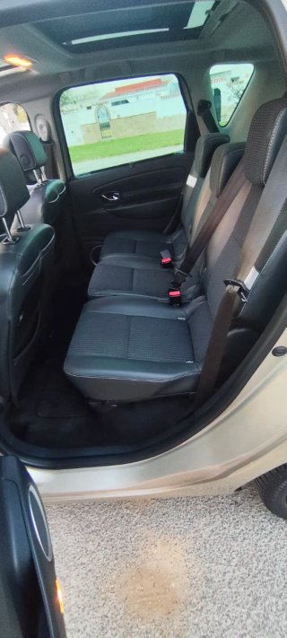 Renault Scenic 2012