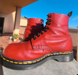 Botines Dr. Martens Zip piel suave color rojo n 39