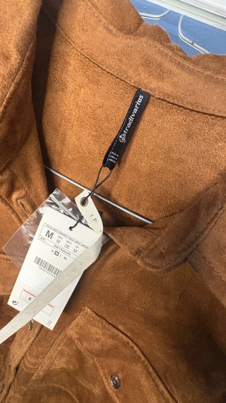 Camiseta marrón talla M